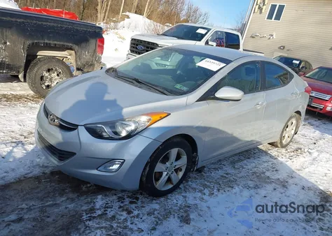 2013 Hyundai Elantra Gls/Limited z USA, uszkodzony, nr VIN 5NPDH4AE4DH168003
